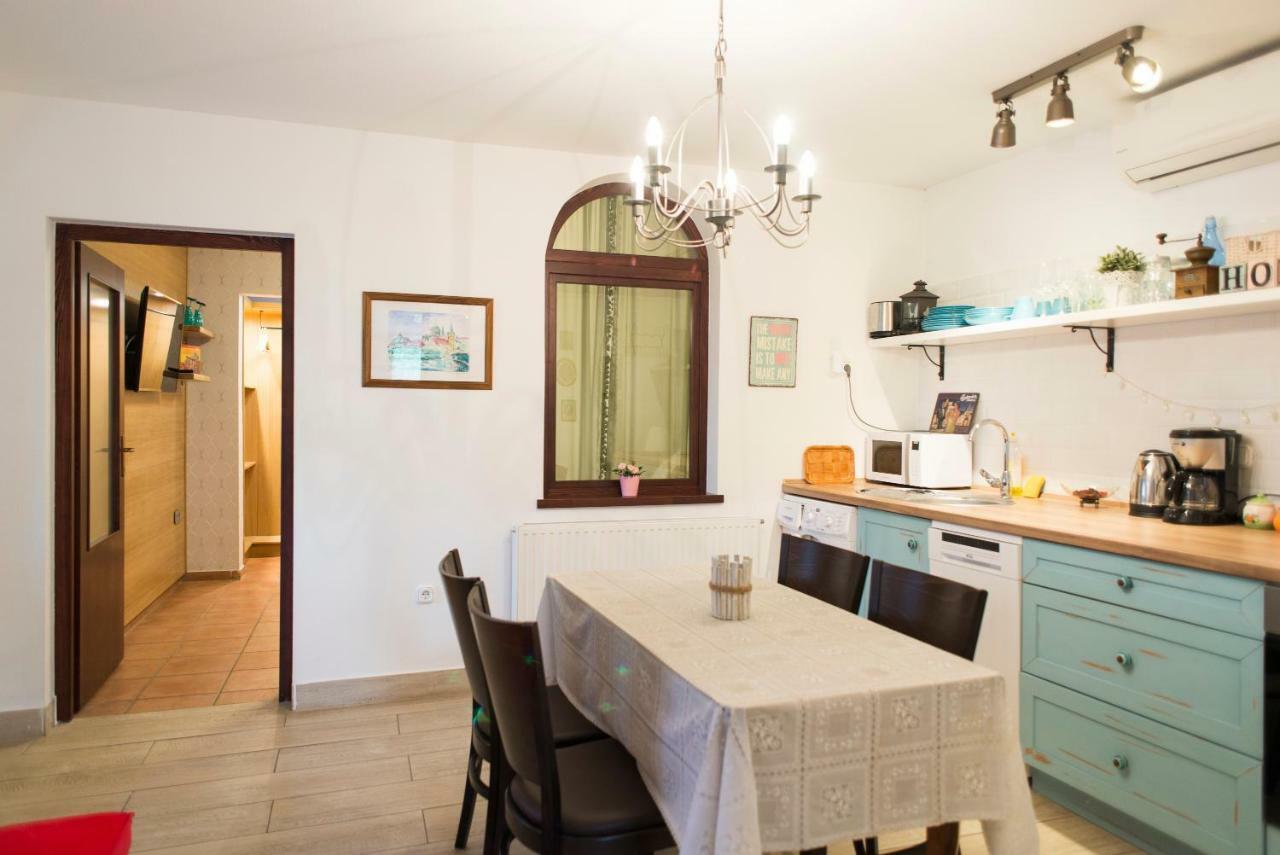 Szent Anna Panzio Hotel Esztergom Bagian luar foto